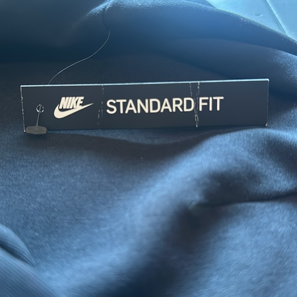 Nike long sleeve sweater - Picture 6 of 6
